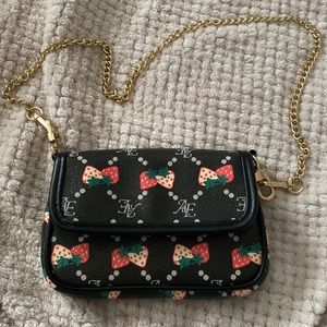 STRAWBERRY MINI PURSE